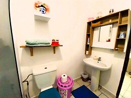 Tahiti - Haumaru Beach Fare