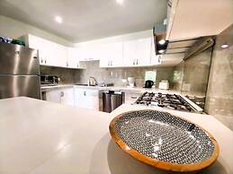 Tahiti - Vetea Pool Fare