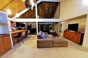 Moorea - Toatea Beach Hoe