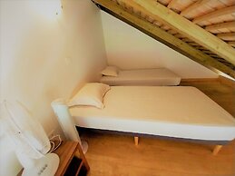 Moorea - Toatea Beach Hoe