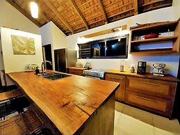 Moorea - Toatea Beach Hoe