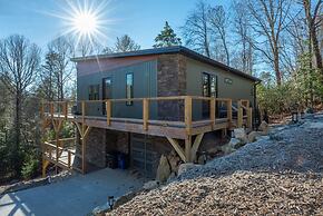 Wet Dry Sauna w Fireplace Close to Waterfalls