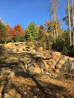 Sky-high Luxury w Million Dollar Views