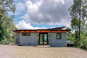 Sky-high Luxury w Million Dollar Views