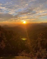 Sky-high Luxury w Million Dollar Views