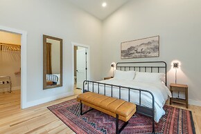 Rejuvenate in the Mtns w Sauna 5 min Drive to DT