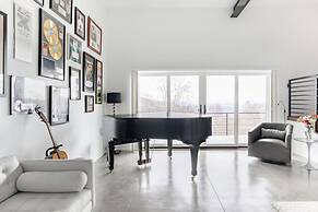 Luxury Retreat in the Clouds Jaw-dropping Views