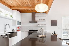 Luxury Retreat in the Clouds Jaw-dropping Views