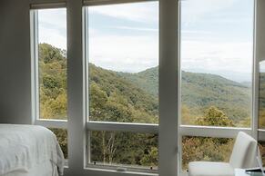 Luxury Retreat in the Clouds Jaw-dropping Views