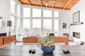 Luxury Retreat in the Clouds Jaw-dropping Views