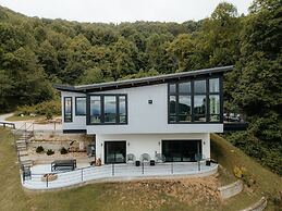 Luxury Retreat in the Clouds Jaw-dropping Views