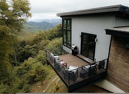 Luxury Retreat in the Clouds Jaw-dropping Views