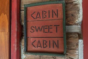 Historic Log Cabin Quiet Return to Simpler Days