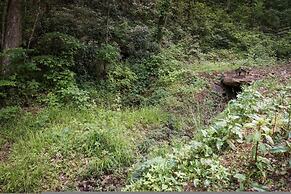 Two Modern Tiny Homes 15min Drive to DT w Hot Tub