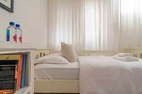 Malibu Retreat w Beach Access and Ocean View