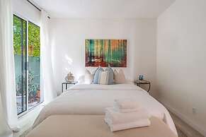 Malibu Retreat w Beach Access and Ocean View