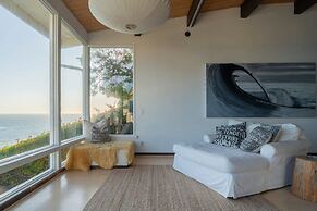 Malibu Retreat w Beach Access and Ocean View