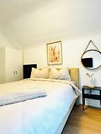 Cozy Garden Villa near Danube For 16P