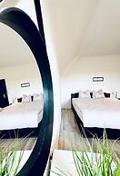 Cozy Garden Villa near Danube For 16P