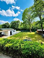 Cozy Garden Villa near Danube For 16P