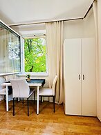 Cozy Garden Villa near Danube For 16P