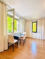 Cozy Garden Villa near Danube For 16P