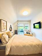 Cozy Garden Villa near Danube For 16P