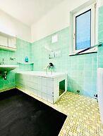 Cozy Garden Villa near Danube For 16P