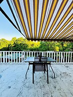 Cozy Garden Villa near Danube For 16P