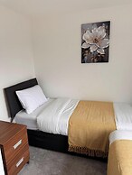 Coventry Chic City House - 3 Beds