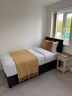 Coventry Chic City House - 3 Beds