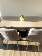 Coventry Chic City House - 3 Beds