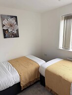 Coventry Chic City House - 3 Beds