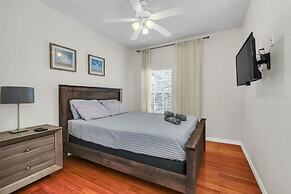 2335 Amazing 5BD Family Townhome Close to Disney