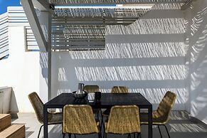 Mykonist Merchia Beach Villas & Suites