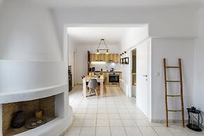 Mykonist Merchia Beach Villas & Suites