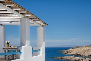 Mykonist Merchia Beach Villas & Suites