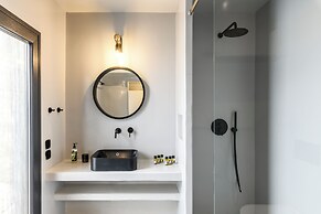 Mykonist Merchia Beach Villas & Suites