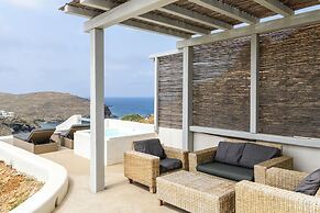 Mykonist Merchia Beach Villas & Suites