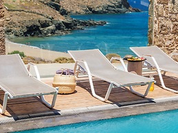 Mykonist Merchia Beach Villas & Suites