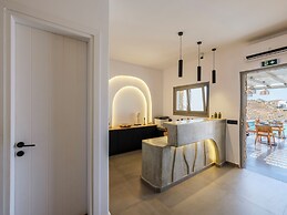 Mykonist Merchia Beach Villas & Suites