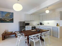 Mykonist Merchia Beach Villas & Suites