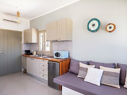 Mykonist Merchia Beach Villas & Suites