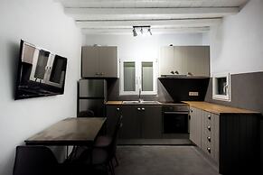 Mykonist Merchia Beach Villas & Suites