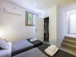 Mykonist Merchia Beach Villas & Suites