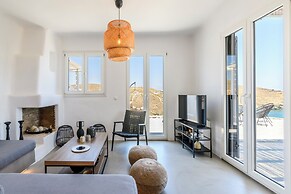 Mykonist Merchia Beach Villas & Suites