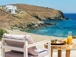 Mykonist Merchia Beach Villas & Suites