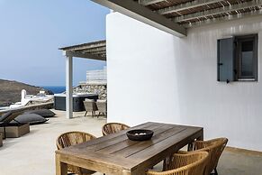 Mykonist Merchia Beach Villas & Suites