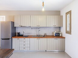 Mykonist Merchia Beach Villas & Suites