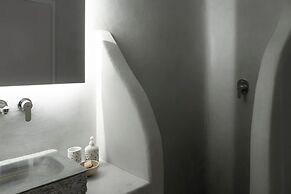 Mykonist Merchia Beach Villas & Suites